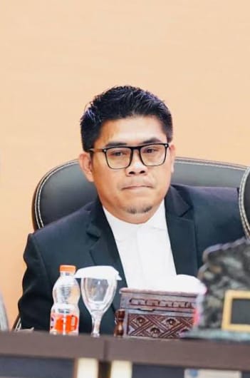 Foto: Sekretaris DPRD Kota Ternate, Aldhy Ali.